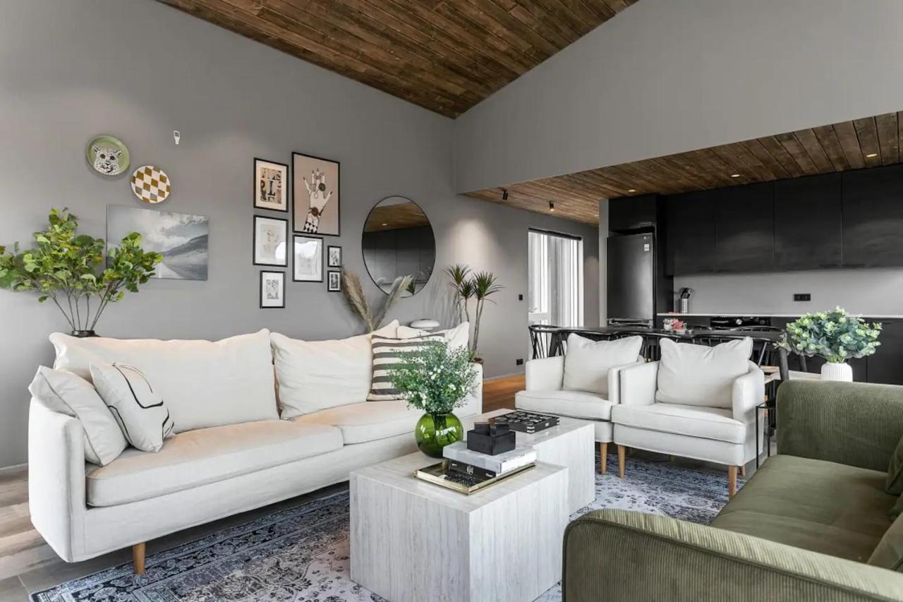 Luxury Log Home With A Hot Tub Σέλφος Εξωτερικό φωτογραφία